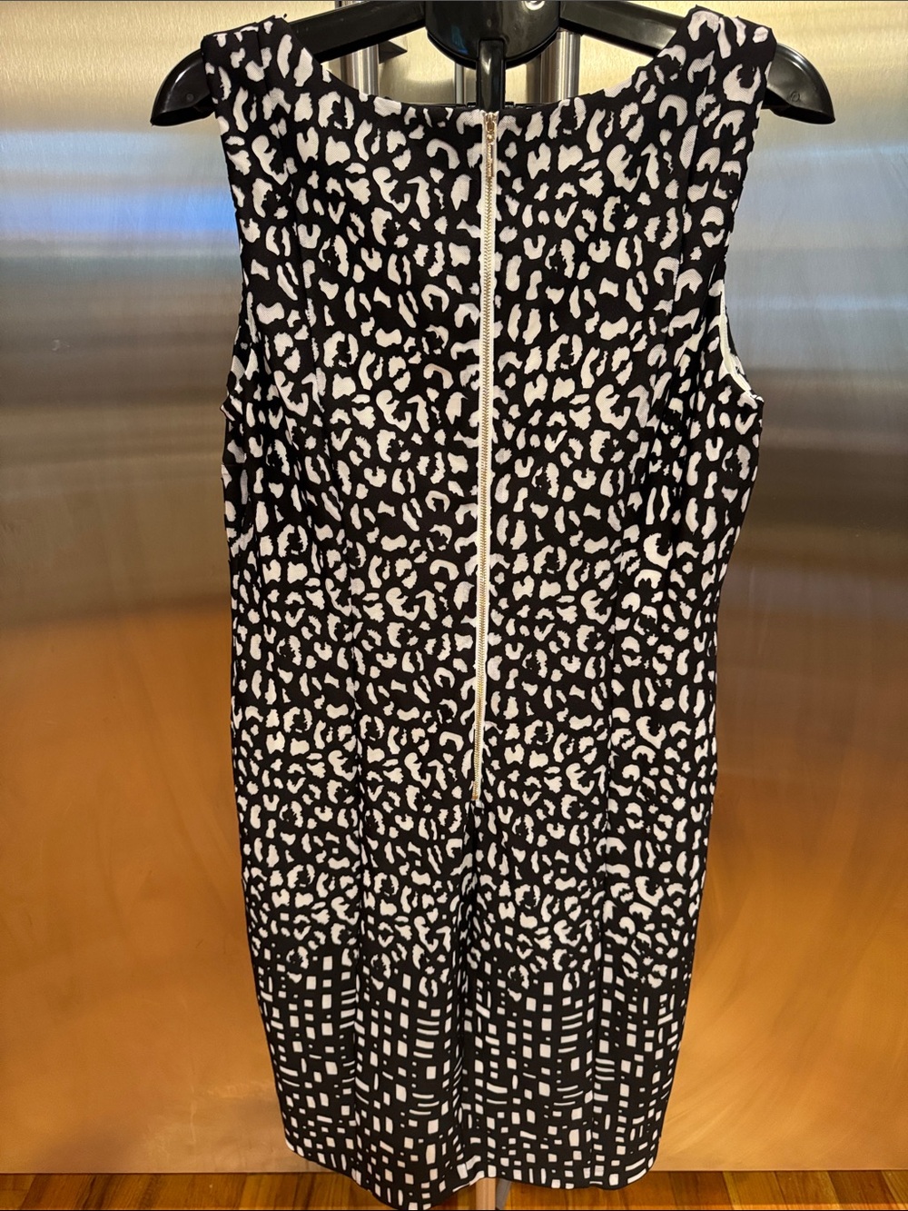 Karl Lagerfeld Black and White Patterned Midi Dress - Picture 8 of 12